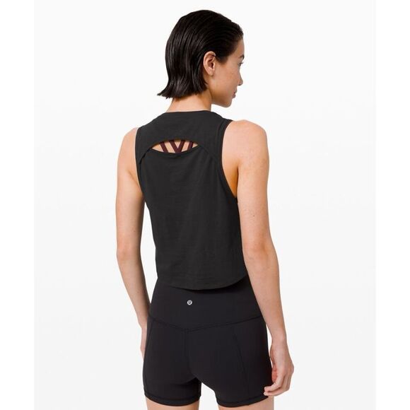 ✨Lululemon Cut Back Crop Black Sz Small Tank Top✨ - Picture 3 of 9